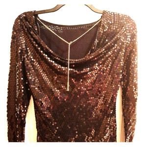 Michael Kors XS NWT Sequined top w/gold chain